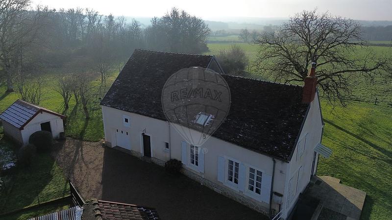 Maison - 102 m² - 4 pièces