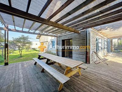 Maison - 244 m² - 5 pièces