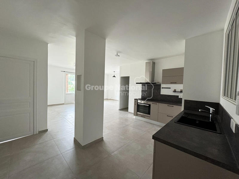 Appartement - 94 m² - 4 pièces