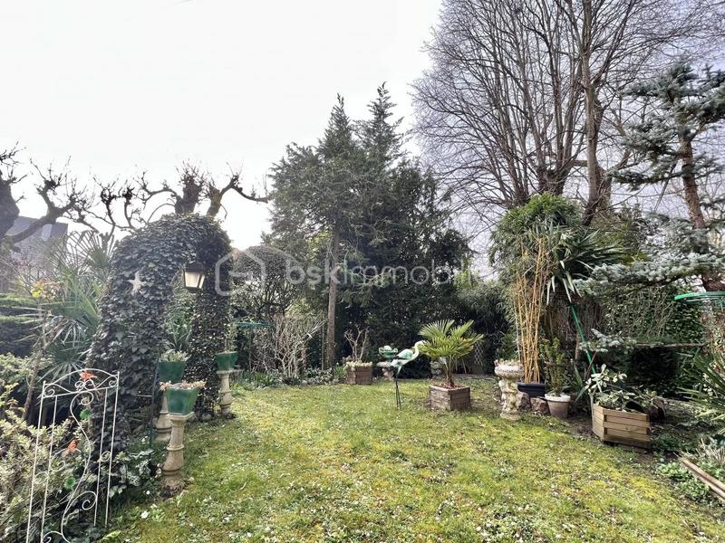 Maison d'architecte - 212 m² - 7 pièces