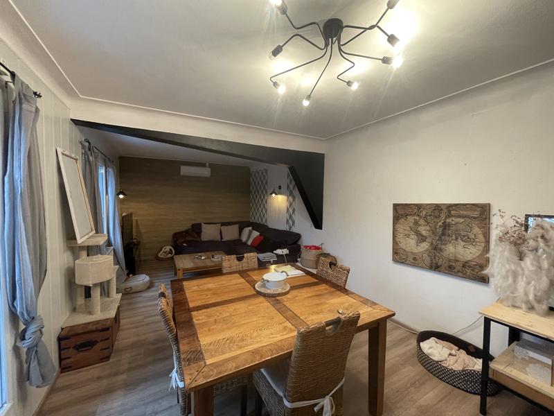 Maison traditionnelle - 108 m² - 6 pièces