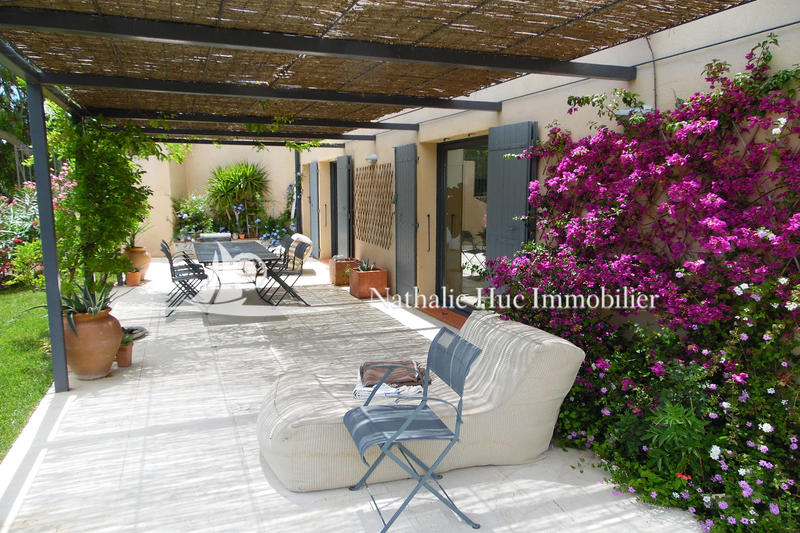 Propriété - 213 m² - 4 pièces