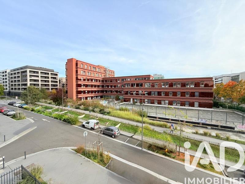 Appartement - 79 m² - 4 pièces