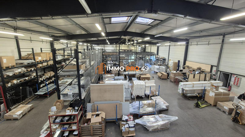 Local d'activités - 3 340 m²