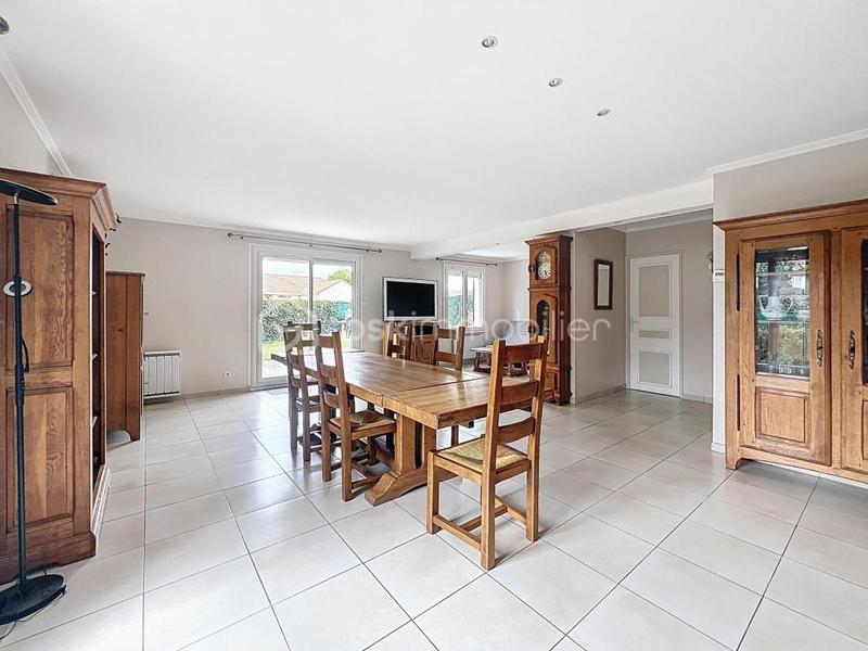 Maison - 107 m² - 6 pièces