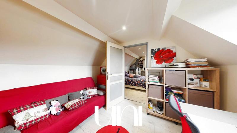 Maison - 85 m² - 5 pièces