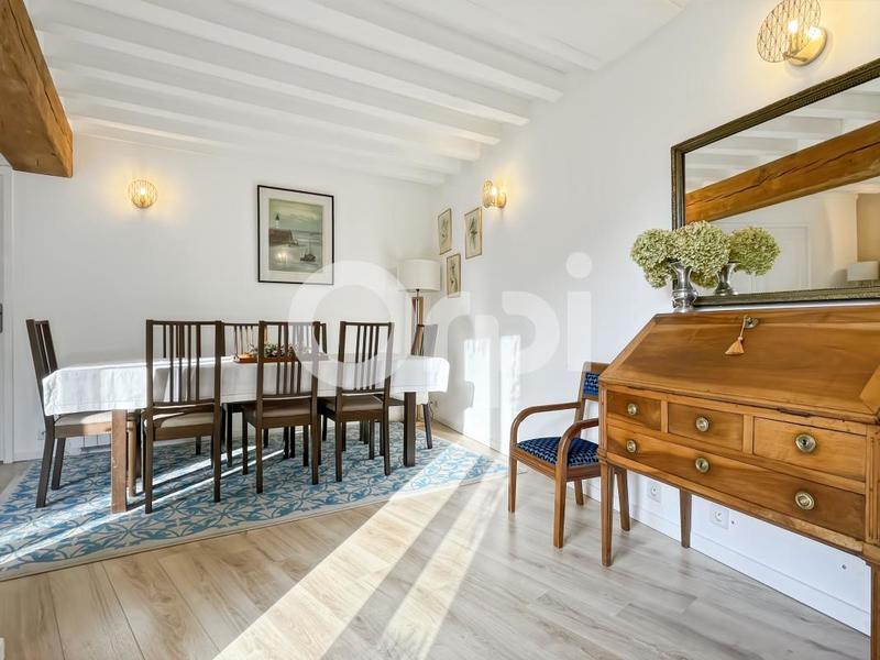 Maison - 175 m² - 8 pièces