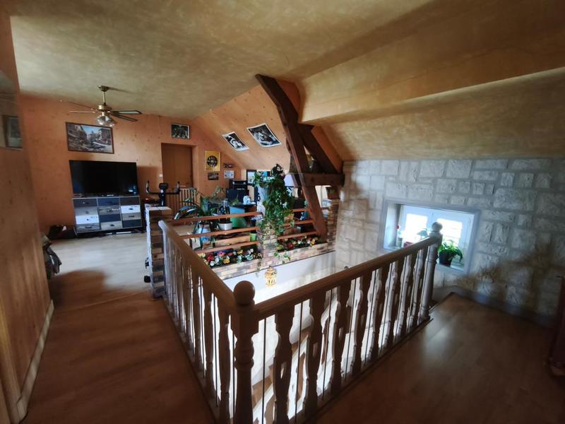 Maison - 218 m² - 5 pièces