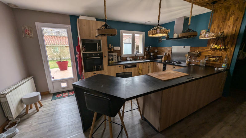 Maison - 180 m² - 7 pièces