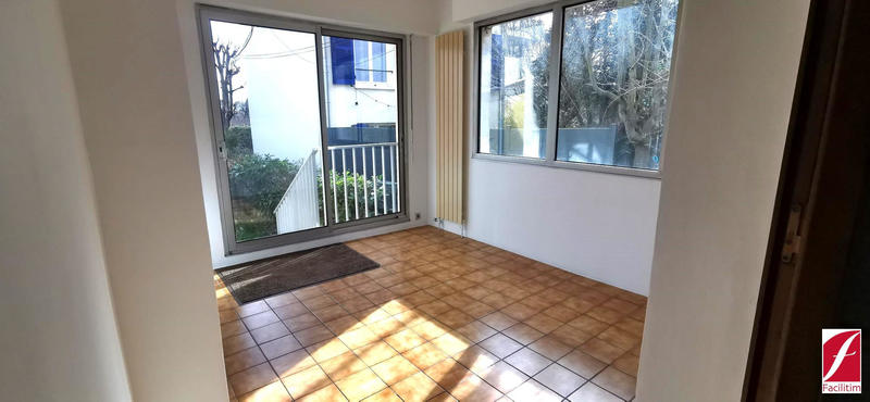 Maison traditionnelle - 76 m² - 5 pièces