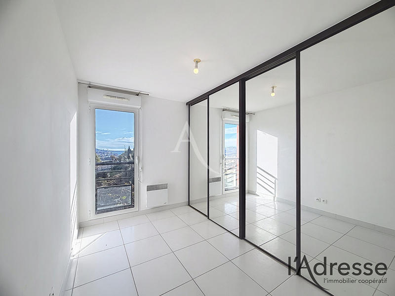 Appartement - 87 m² - 4 pièces