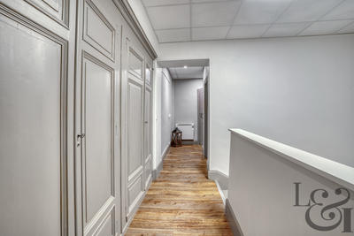 Maison - 220 m² - 5 pièces