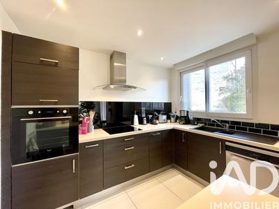 Maison - 223 m² - 6 pièces