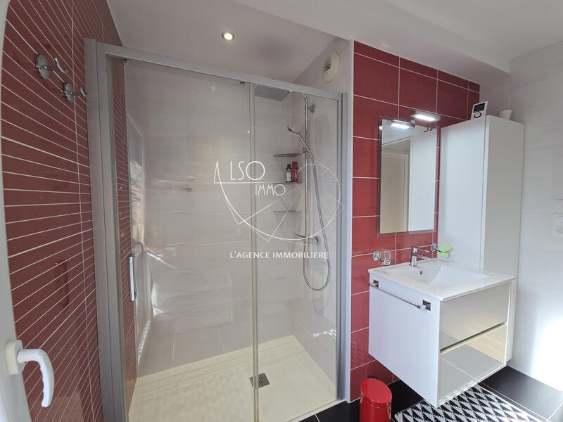 Appartement - 140 m² - 6 pièces