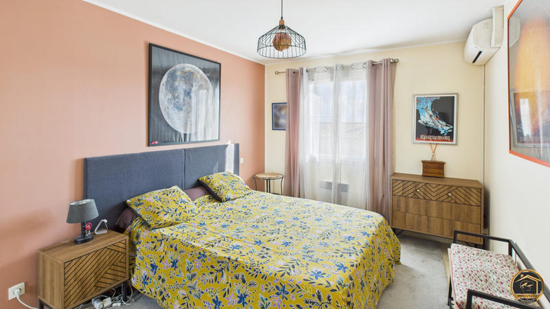 Maison traditionnelle - 100 m² - 5 pièces