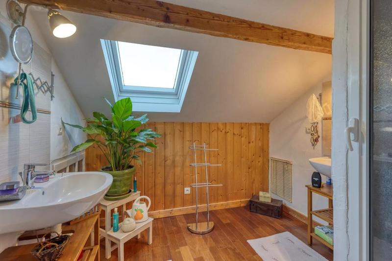 Maison - 160 m² - 5 pièces