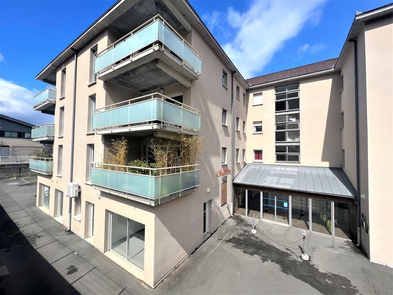 Bureau - 72 m² - 5 pièces