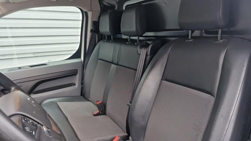 Citroën Jumpy Fourgon m bluehdi 120 ss bvm6 driver 300 nm