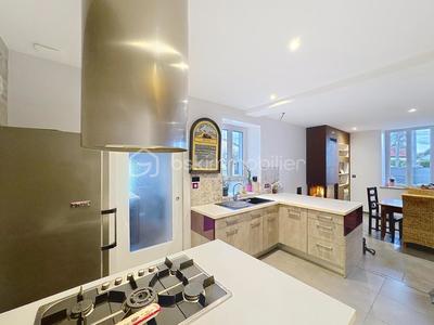 Maison en pierre - 150 m² - 6 pièces