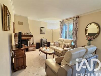 Maison - 122 m² - 6 pièces