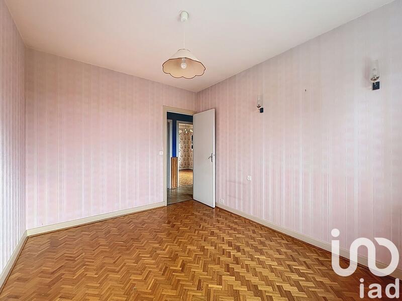 Maison - 136 m² - 8 pièces