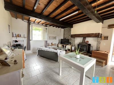 Maison - 103 m² - 3 pièces