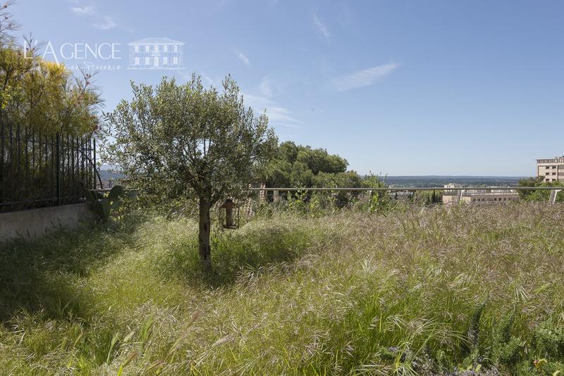 Appartement - 200 m² - 4 pièces