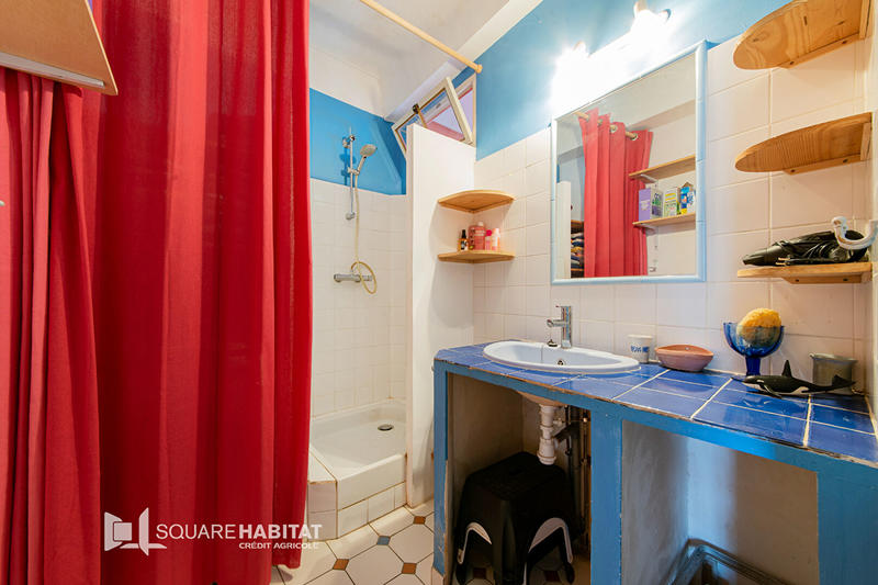 Maison - 240 m² - 9 pièces