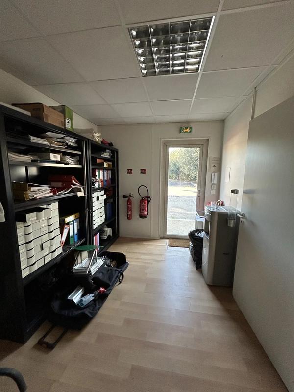 Local commercial - 103 m² - 3 pièces