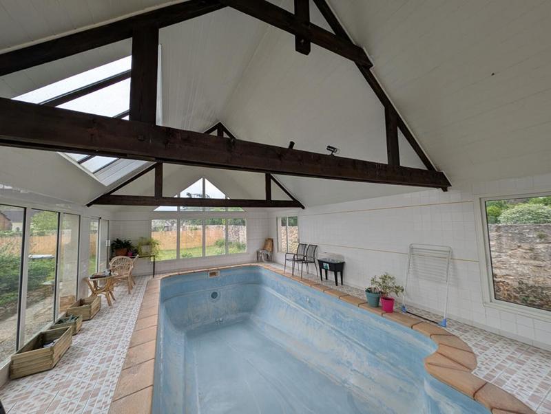 Maison - 180 m² - 7 pièces