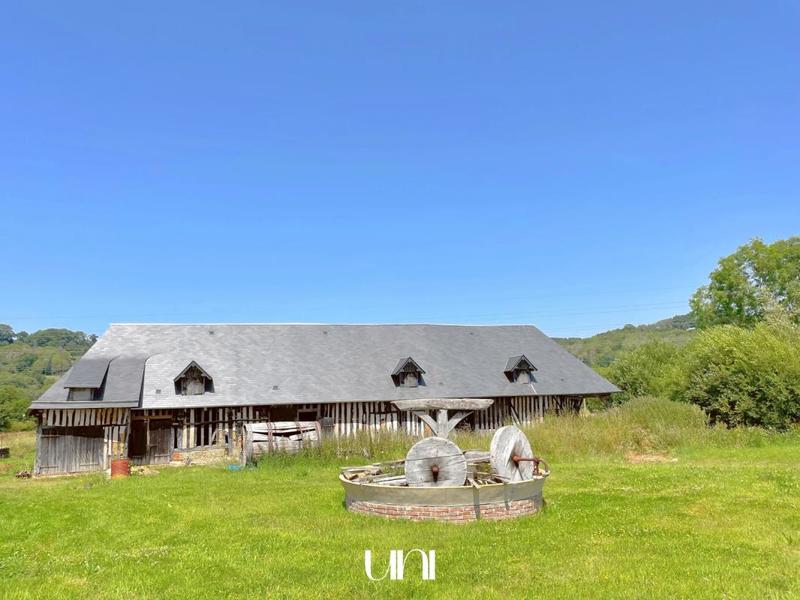 Maison - 260 m² - 1 pièce