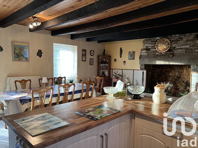 Maison - 217 m² - 7 pièces