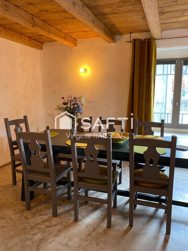 Appartement - 245 m² - 8 pièces