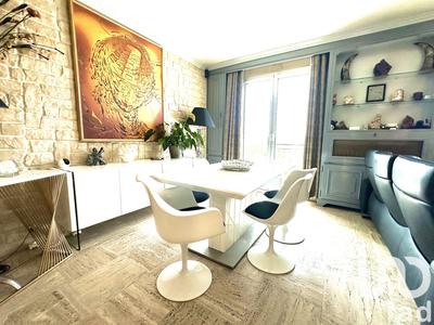 Maison - 141 m² - 7 pièces