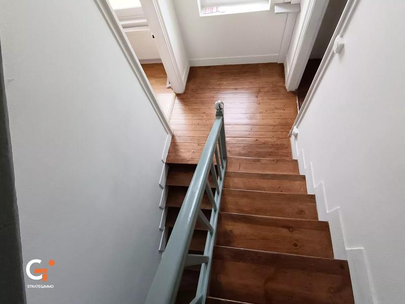 Maison - 165 m² - 8 pièces