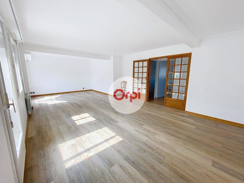 Appartement - 111 m² - 4 pièces