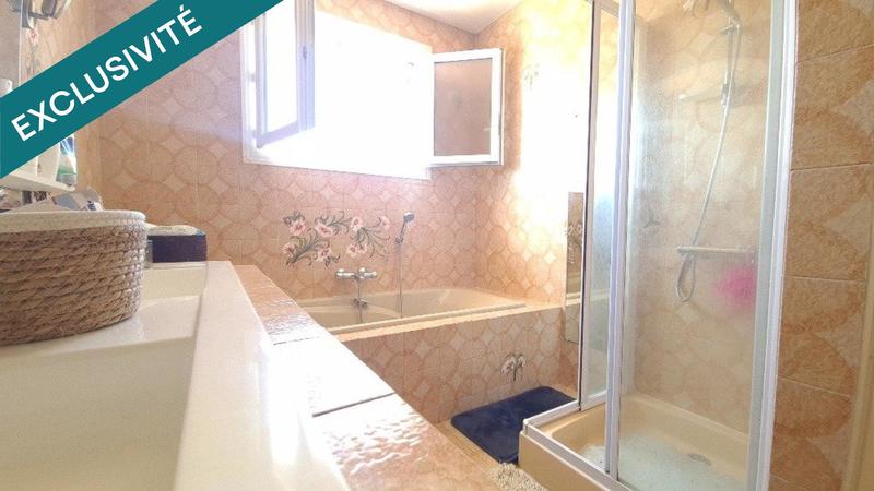 Maison - 230 m² - 10 pièces