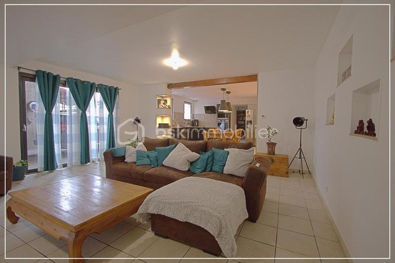 Maison - 165 m² - 8 pièces