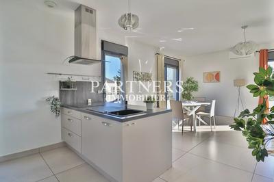 Appartement - 57 m² - 2 pièces