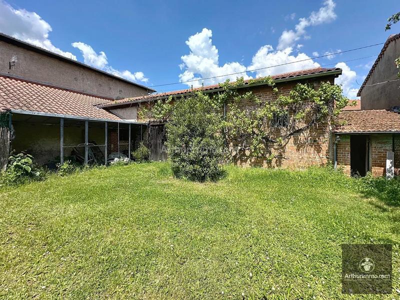 Maison - 240 m² - 10 pièces