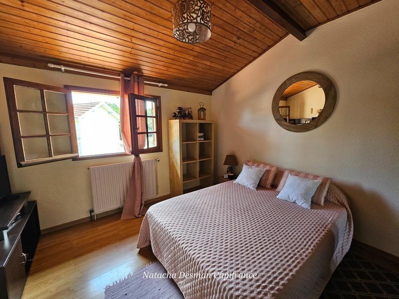 Maison - 229 m² - 9 pièces