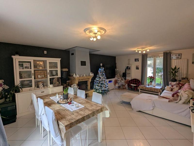 Maison - 145 m² - 6 pièces