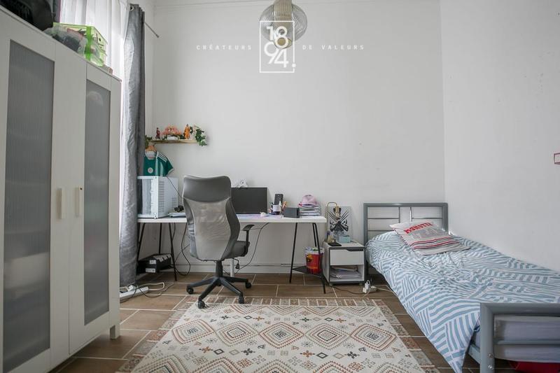 Appartement - 181 m² - 5 pièces