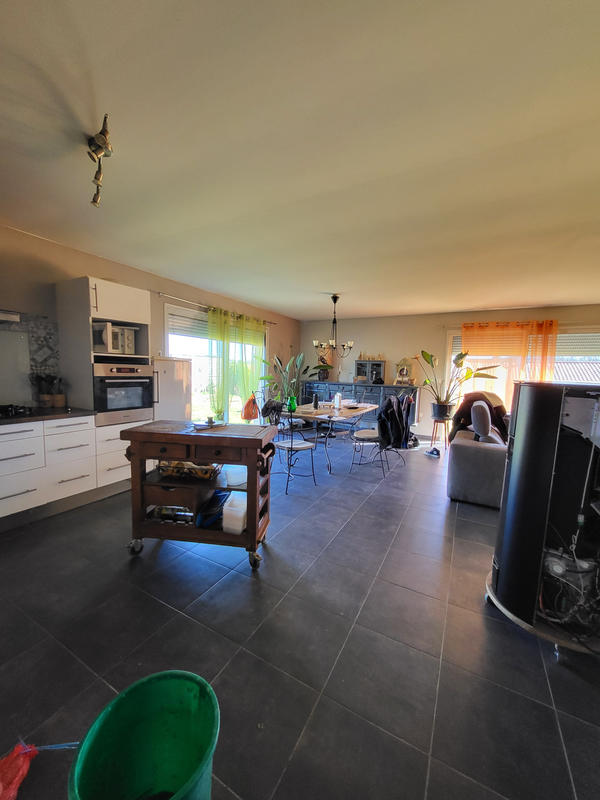 Maison - 104 m² - 5 pièces