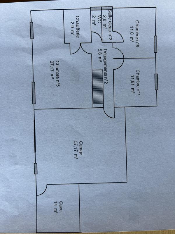 Maison contemporaine - 240 m² - 10 pièces
