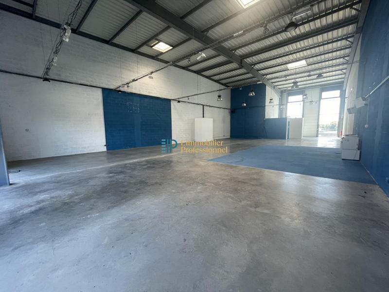 Local commercial - 308 m²