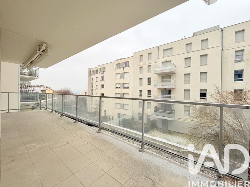 Appartement - 74 m² - 3 pièces