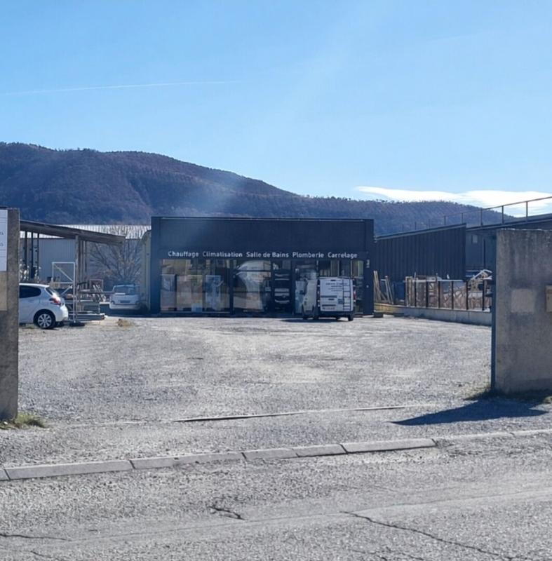 Local commercial - 385 m²