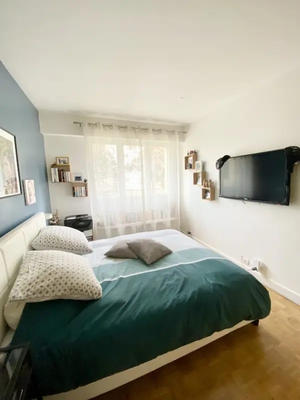 Appartement - 90 m² - 4 pièces