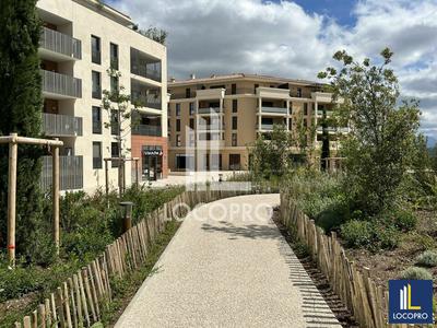 Local commercial - 83 m²